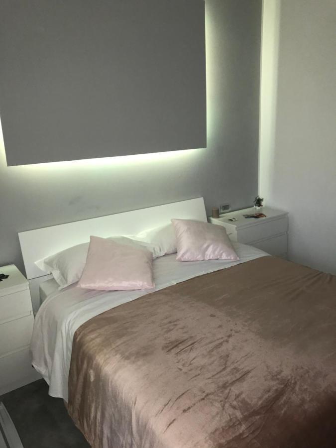 Fc Relais Bed & Breakfast Наполи Екстериор снимка