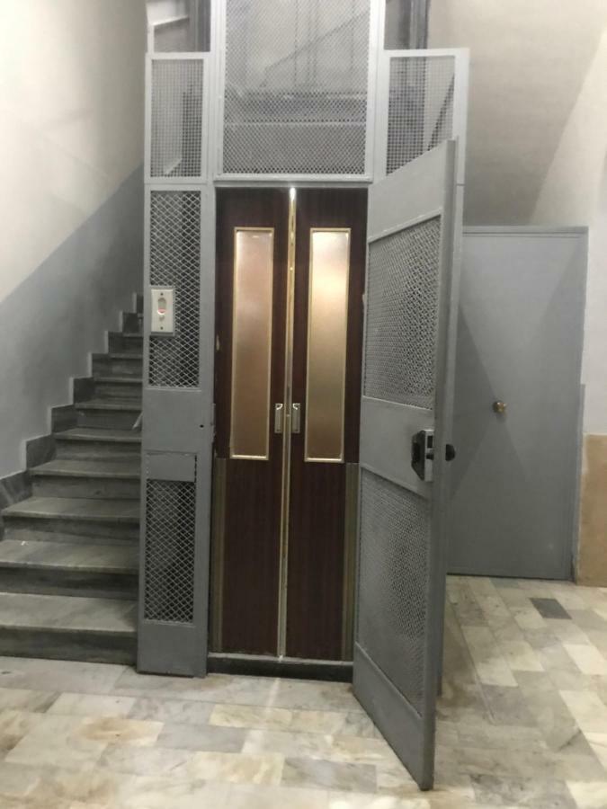 Fc Relais Bed & Breakfast Наполи Екстериор снимка
