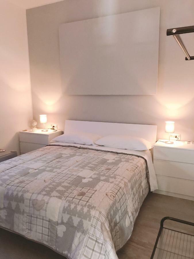 Fc Relais Bed & Breakfast Наполи Екстериор снимка