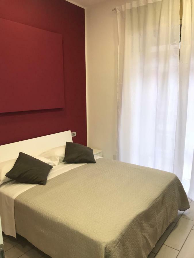 Fc Relais Bed & Breakfast Наполи Екстериор снимка